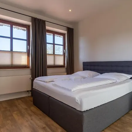 Dreilanden Fenne Daire *